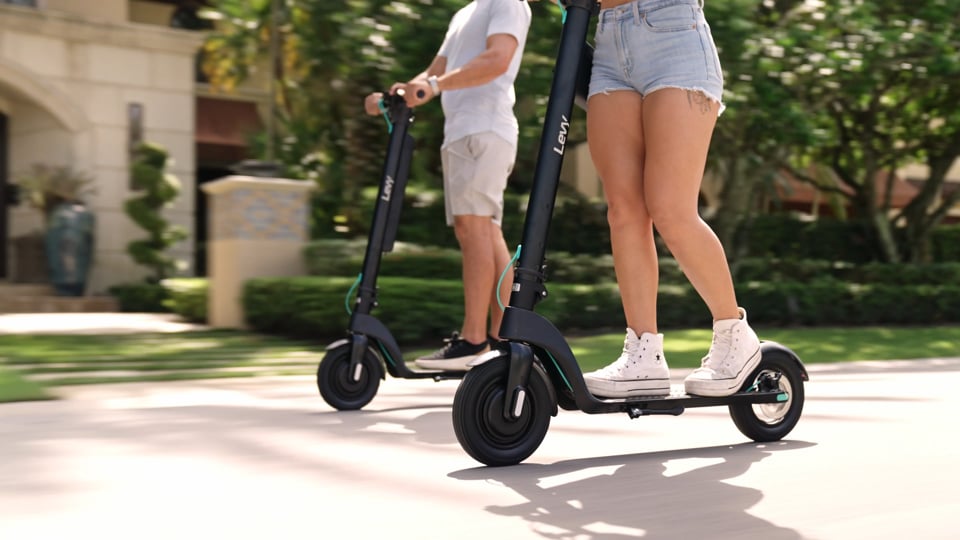 Levy Electric: scooter commercial